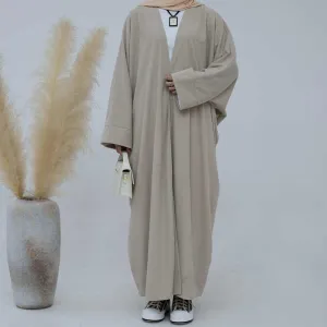 عبايات نسائيه انيقه و فاخره - Elegant and luxurious women's abayas